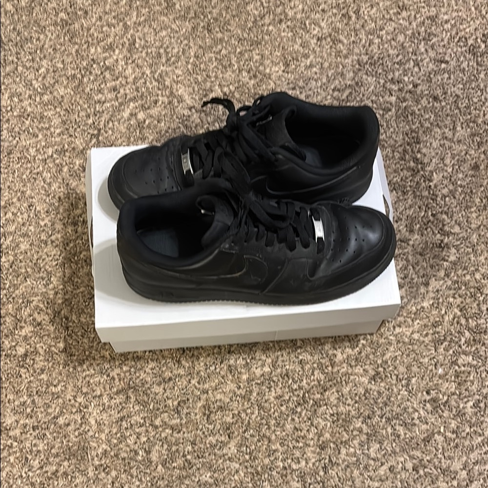 Men's Black Air Force ones